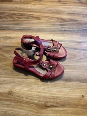 Naturalizer Red Leather Decorative Slingback Sandals